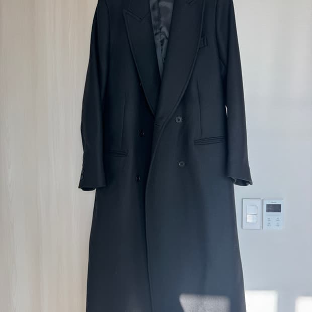 cos 25FW 더블 브레스티드 코트 