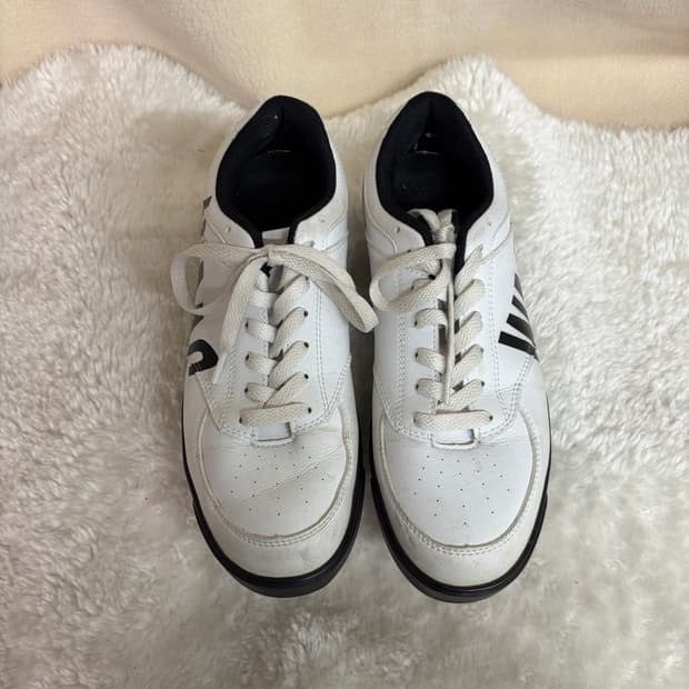 왁(WAAC)골프 스니커즈