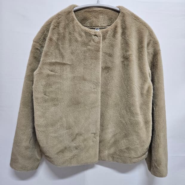 유니클로 알파카 퍼 자켓 M