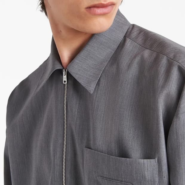 프라다 로고 집업 셔츠 L