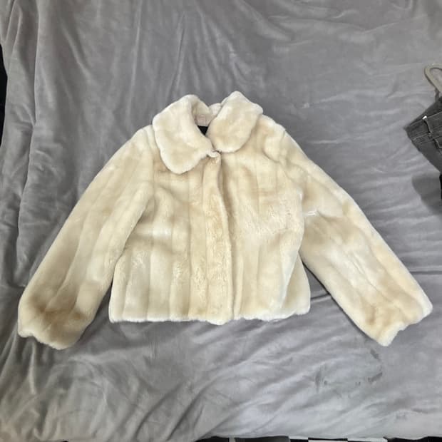 아이보리 퍼자켓