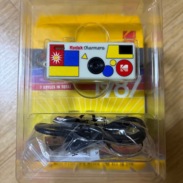 코닥 차메라 단순개봉 새상품 화이트