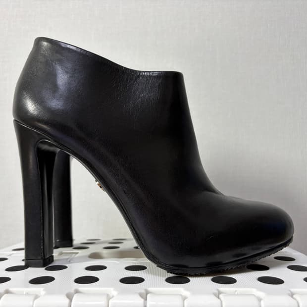 토리버치 여성 앵글부츠 240