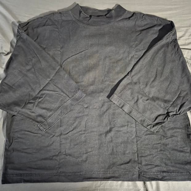 YEEZY GAP DOVE 3/4 SHORT SLEEVE