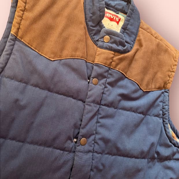 리바이스 네이비 코듀로이 패딩 조끼