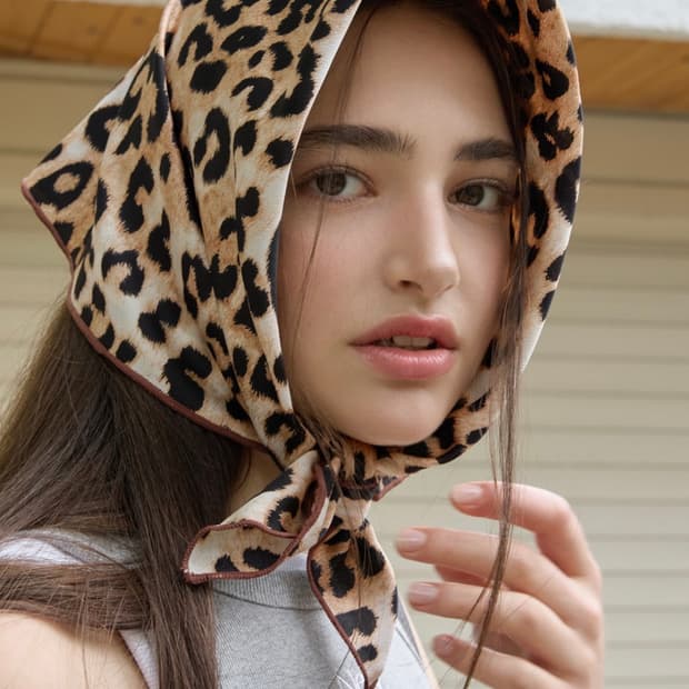 뉴욕웍스 LEOPARD BANDANA SCARF_브라운