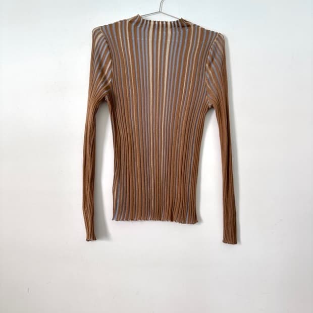 Vertical panel ribbed top / brown