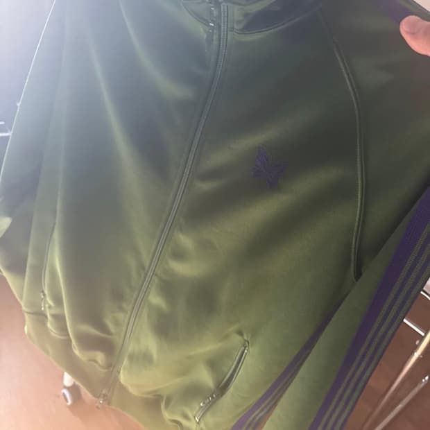 니들스 올리브 색 져지 L사이즈 팝니다