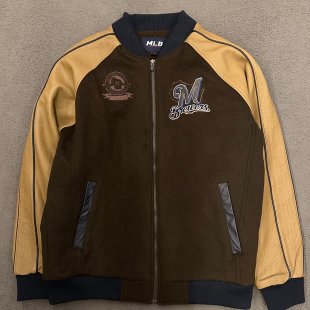 MLB 00s 밀워크 소가죽 바시티 처분 