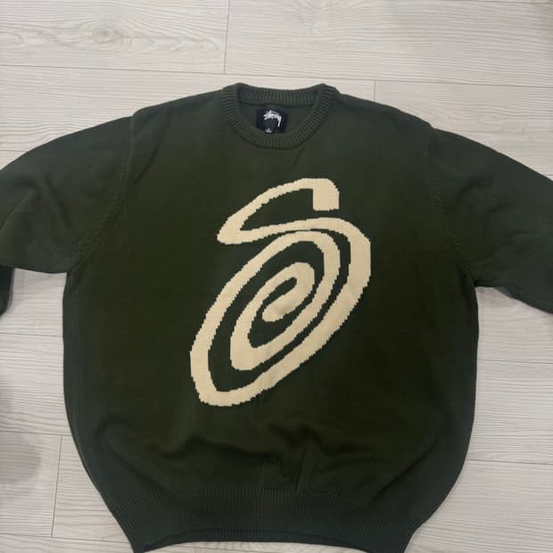 스투시 s 니트 카키