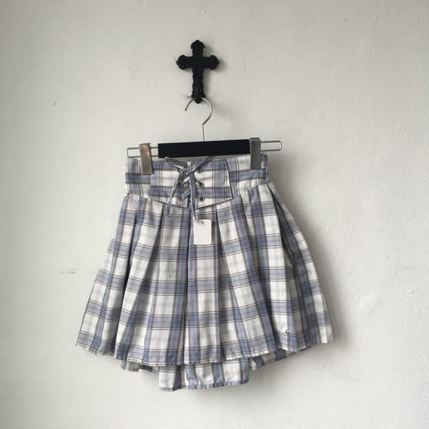 Lace up check pattern short