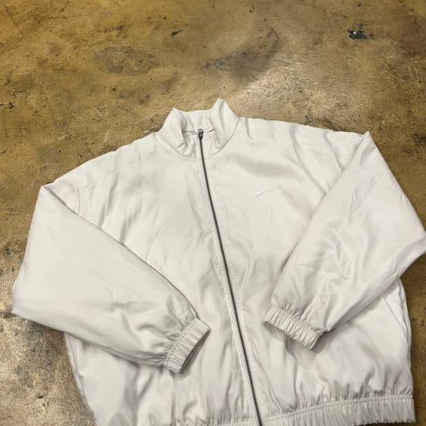 [정품/XL] 나이키 화이트 바람막이 자켓 nrg b10