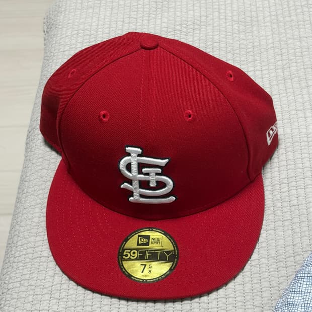 뉴에라 59FIFTY 7과 8분의5 (60.6cm) 레드