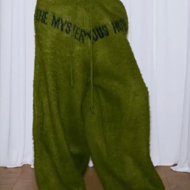 더미스테리어스호텔 니트팬츠