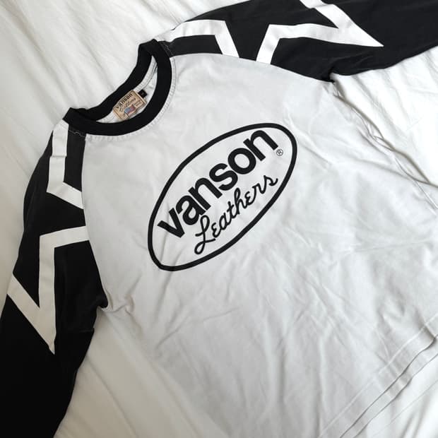 밴슨 화이트 투스타 롱슬리브