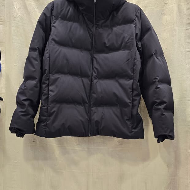 유니클로 후드 가벼운패딩 다운패딩 점퍼 블랙 105