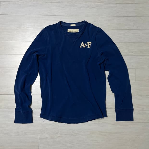 아베크롬비 맨투맨 티 블루M [95-100]