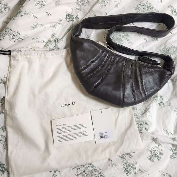 르메르 범백 스몰 앤트러사이트 판매합니다.