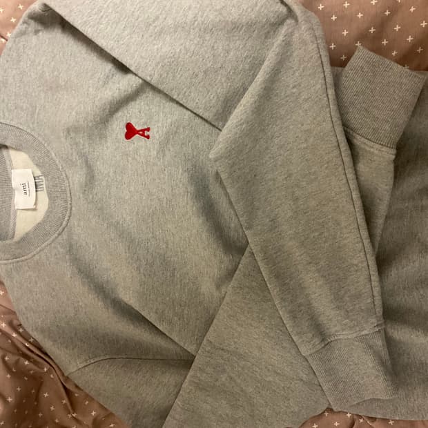 새상품) 아미 맨투맨 L