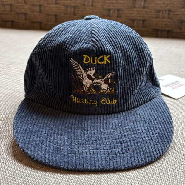 [새제품] Simple Authentic 덕 헌팅 클럽 코듀로이 캡