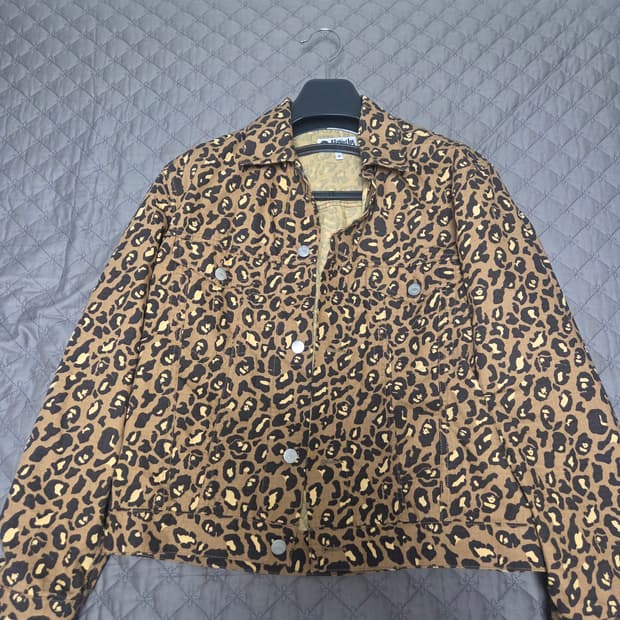 베이프 사루 레오파드 자켓