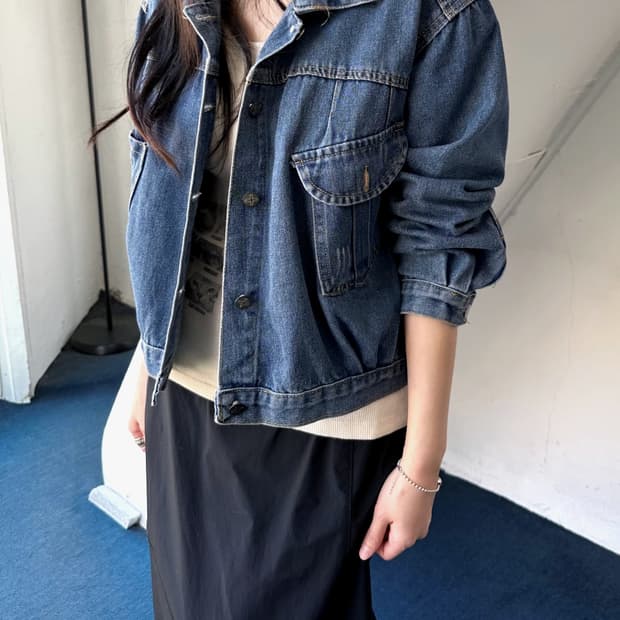 Denim utility pocket design blouson