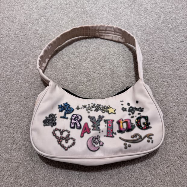 Praying 아이보리 숄더백