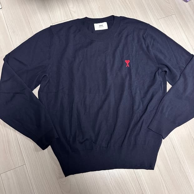 아미 스몰 하트 로고 니트 XL사이즈 (100~105사이즈)