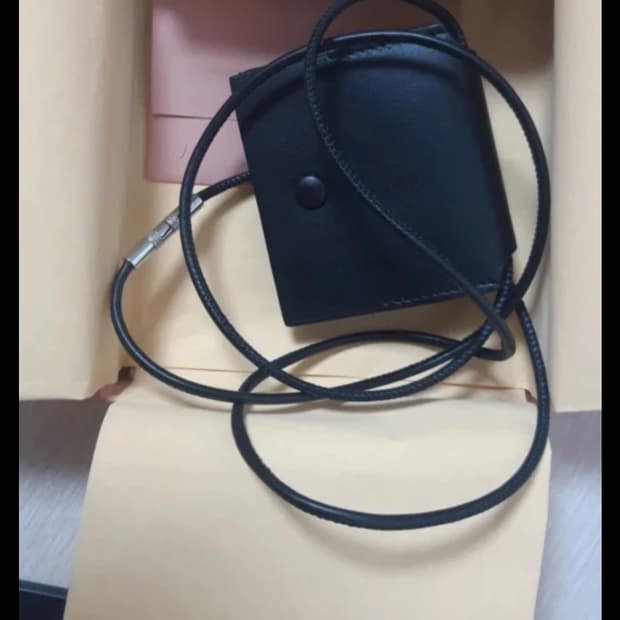 아크네스튜디오 코인펄스