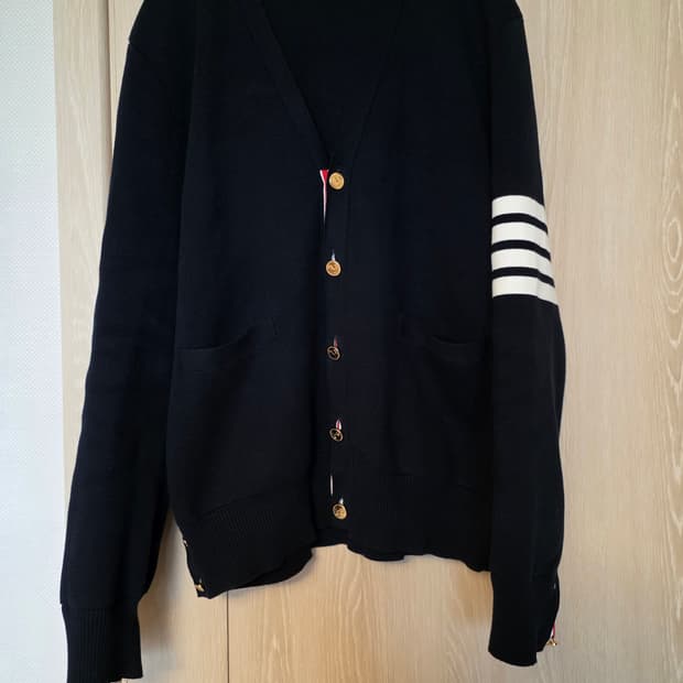 [새상품급/3] 톰브라운 사선완장 밀라노스티치 금장 가디건 3사이즈