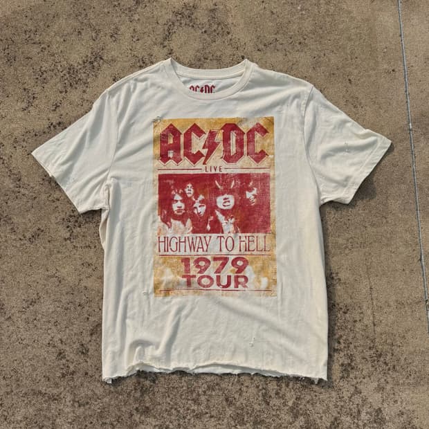 (베이지컬러) 디스트레스드 복각 AC/DC 1979 투어 반팔티