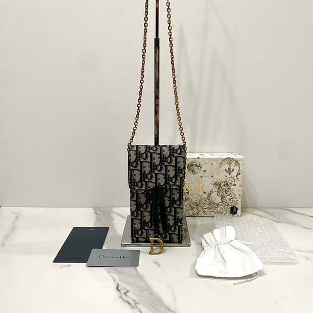 디올 새들 오블리크 자카드 버티컬 파우치 휴대폰 가방