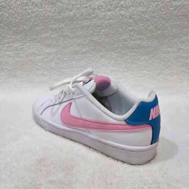 NIKE [나이키] 코트 로얄