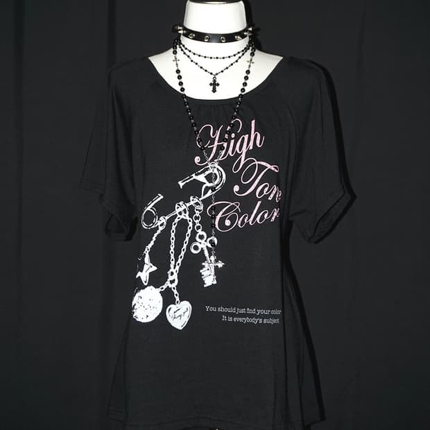 gothic kitsch graphic t 