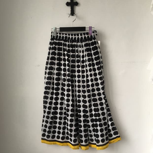 Dot pattern long skirt
