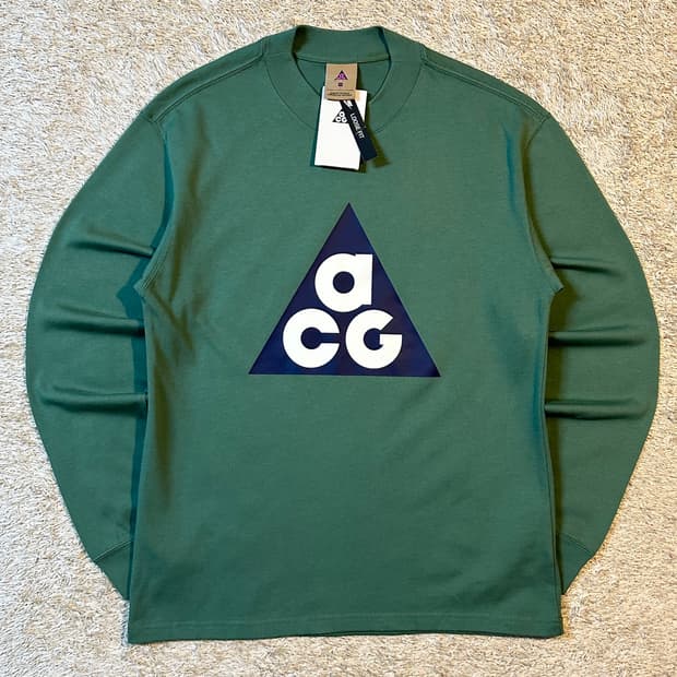 나이키 ACG 로고 롱슬리브 긴팔 그린