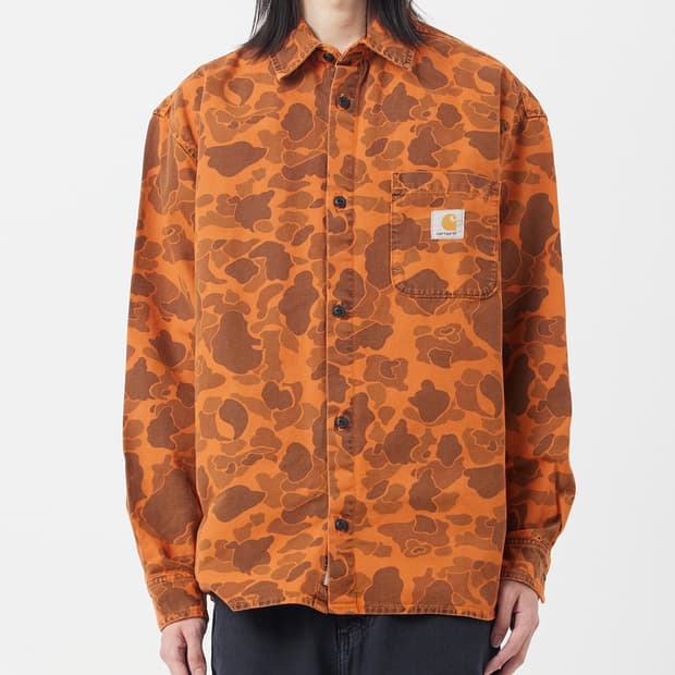 칼하트 카모 긴팔 셔츠