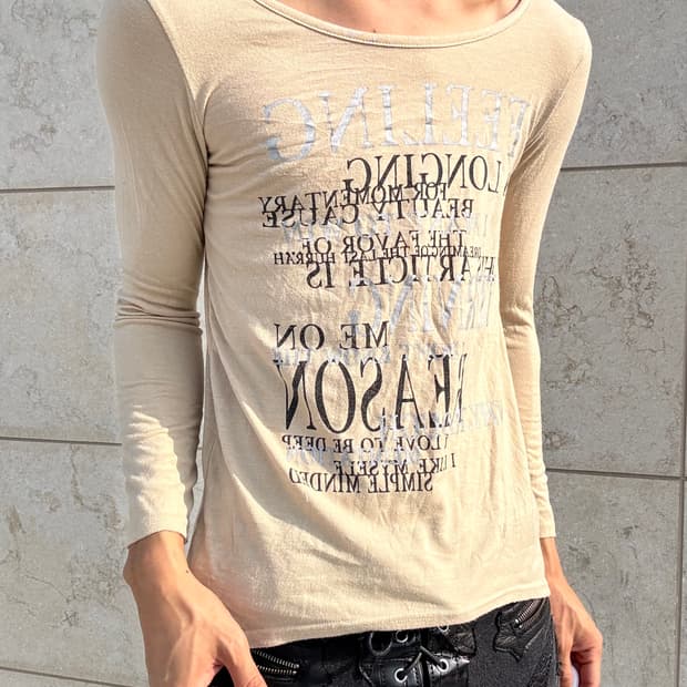 “Vintage”Y2K Print Sleeve