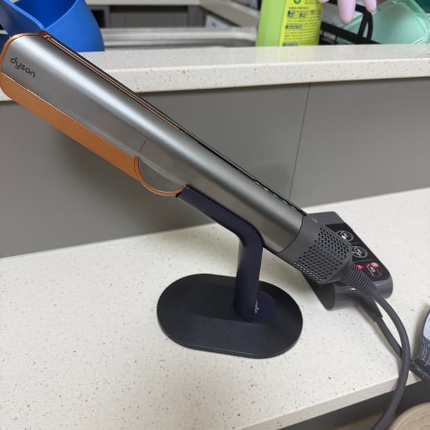 다이슨 에어스트레이트