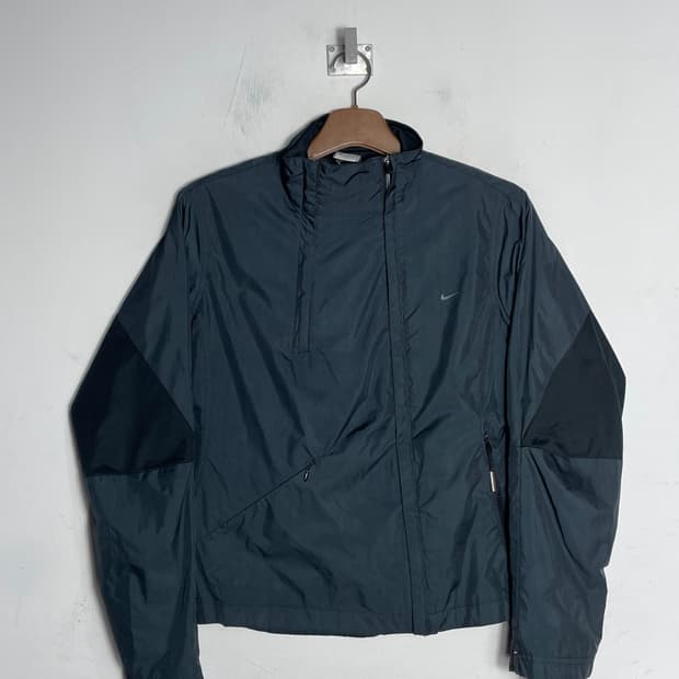 나이키 바람막이 블랙 자켓