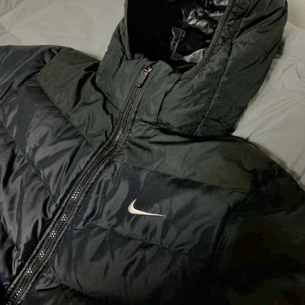 나이키 스우시 패딩