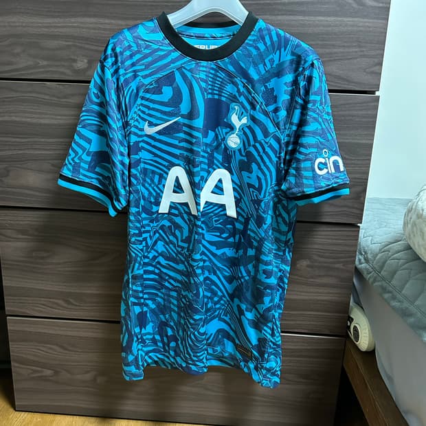 (새제품)[M100]나이키 22-23 토트넘 3rd 유니폼 팝니