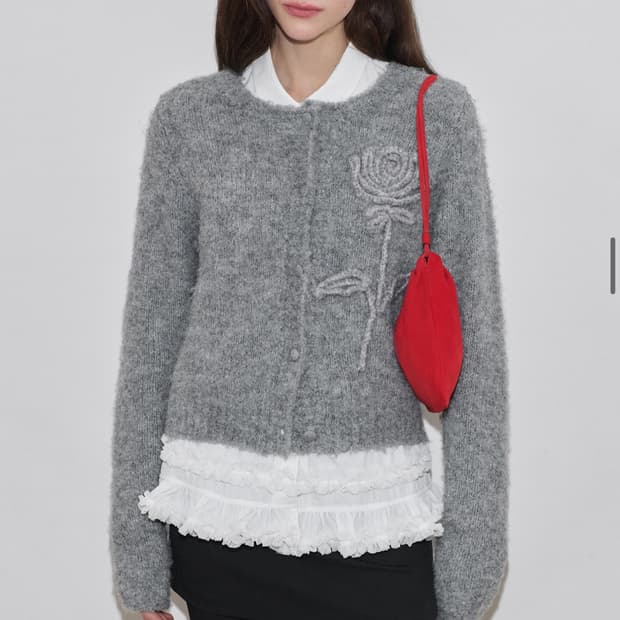 시눈 로고 프릴 셔츠 / 구매가 158,000