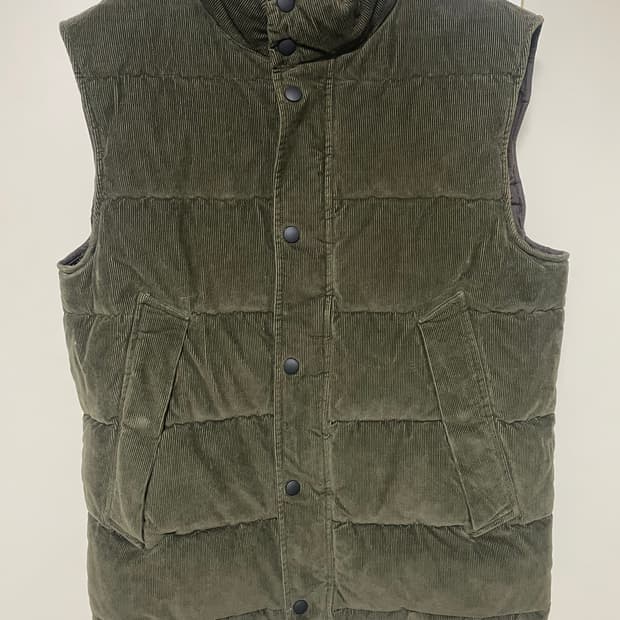 Banana republic  코듀로이 패딩 조끼 M
