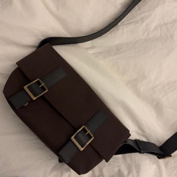 After pray 폴디드 사첼 백 브라운