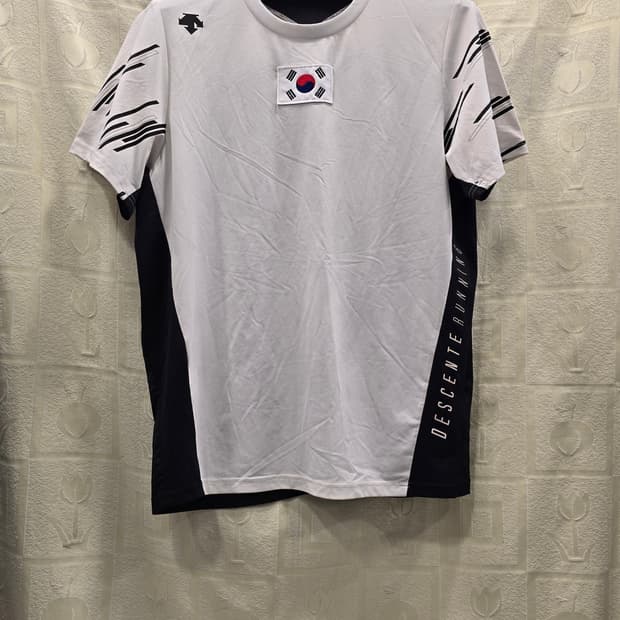 데상트 국가대표 기능성 반팔티 XL(105)