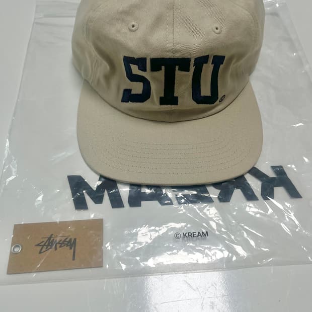 스투시 아치 스트랩백 카키