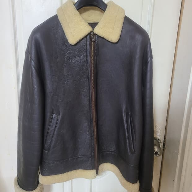 B6 리얼 무스탕 팝니다.