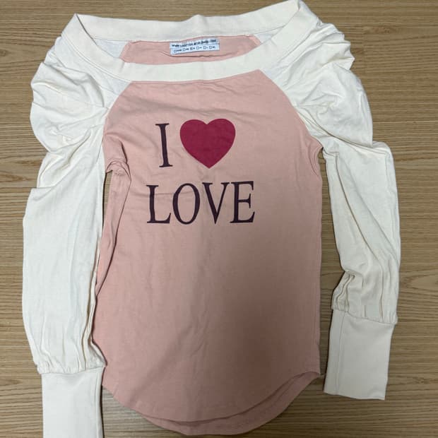 Sculptor 스컬프터 오프숄더 티셔츠