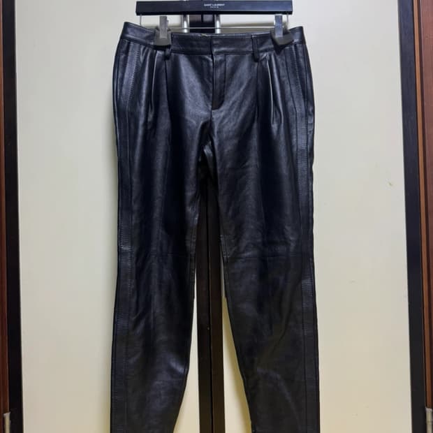 생로랑 19시즌 사이드집 레더 팬츠